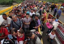 Venezolanos que solicitan asilo pasan penurias en España para subsistir